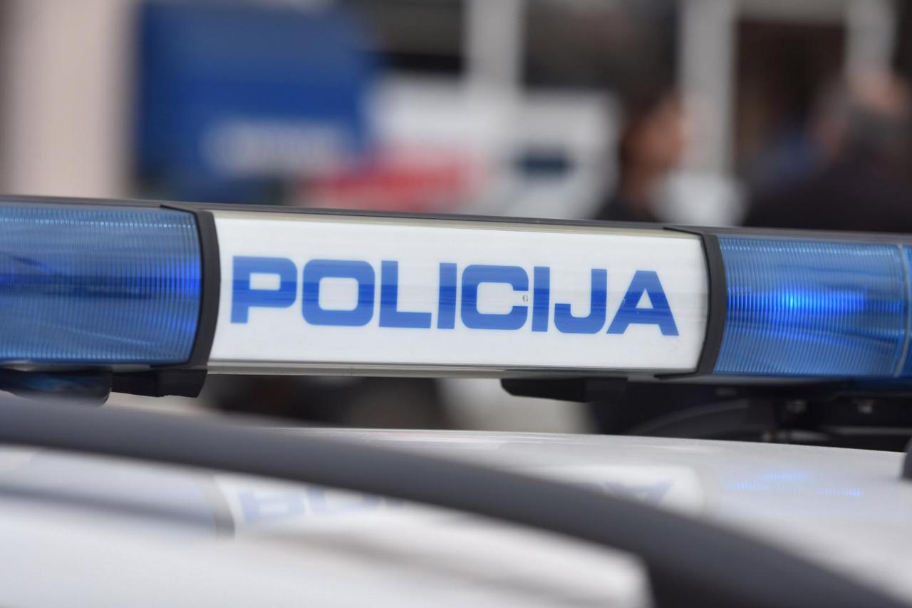 Policija