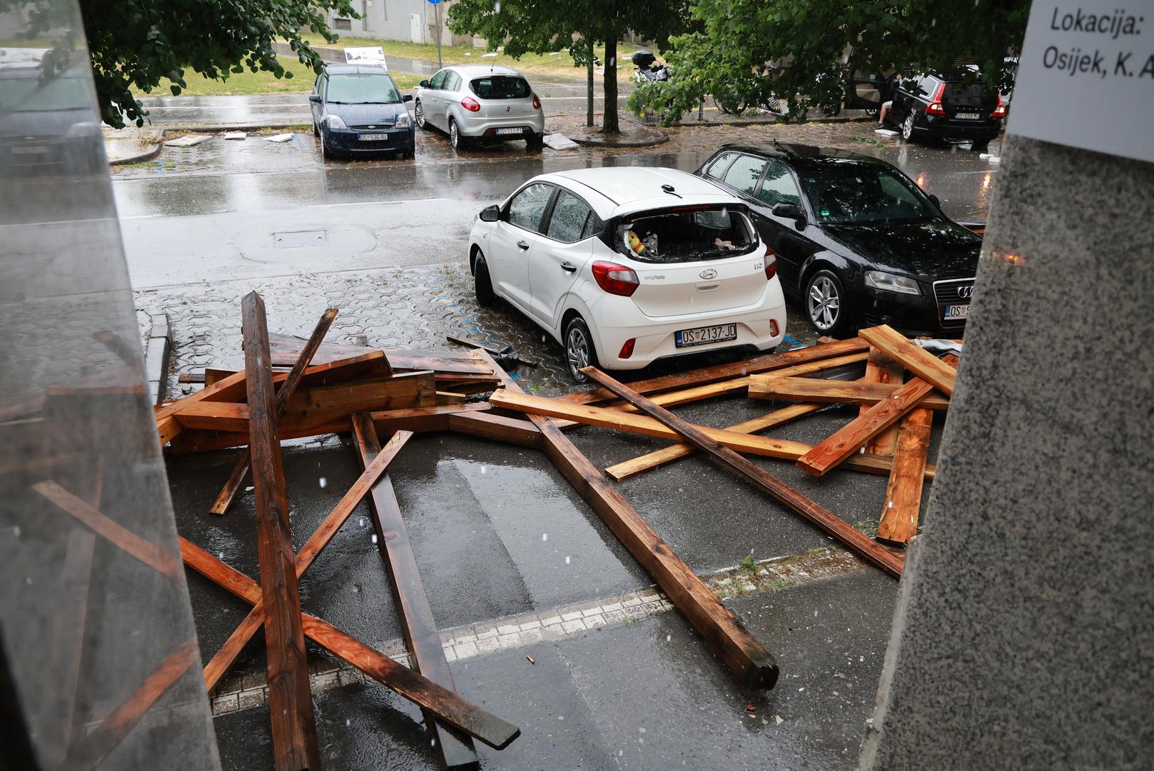 "Riječ je o razvoju duboke, mokre konvekcije, gdje se u vrlo nestabilnoj atmosferi nad pregrijanom podlogom stvara velika energija. Takvi oblaci mogu biti vrlo opasni, osobito ako su organizirani u linijske strukture koje nose olujan i orkanski vjetar", pojasnila je Mikuš Jurković iz DHMZ-a.