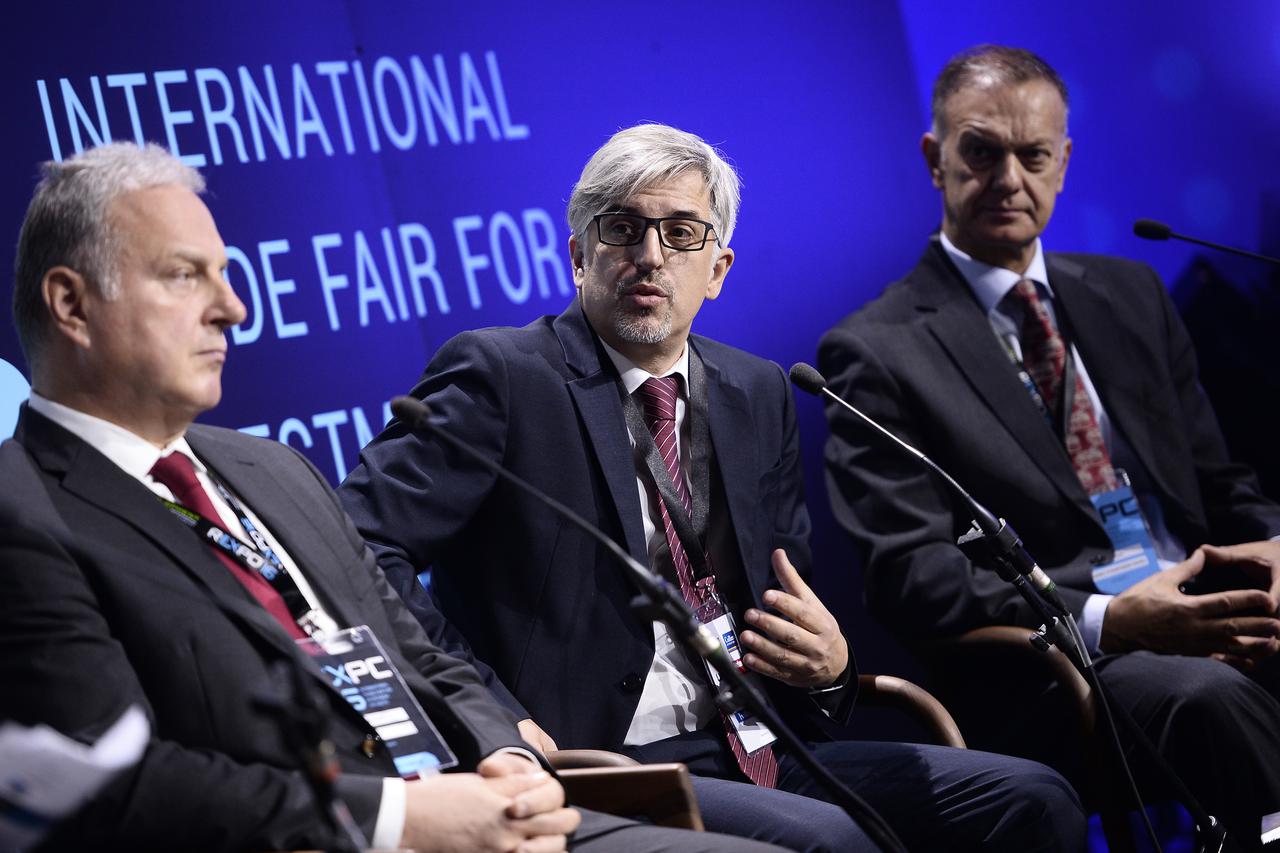 24.11.2016. , Zagreb -  Odrzavanje REXPO medjunarodnog sajma investicijskih projekata. U sklopu REXPO sajma odrzan je panel New Development - Je li stiglo vrijeme za novi ciklus Greenfield investicija?. Robert Pokrovac. Photo: Marko Prpic/PIXSELL