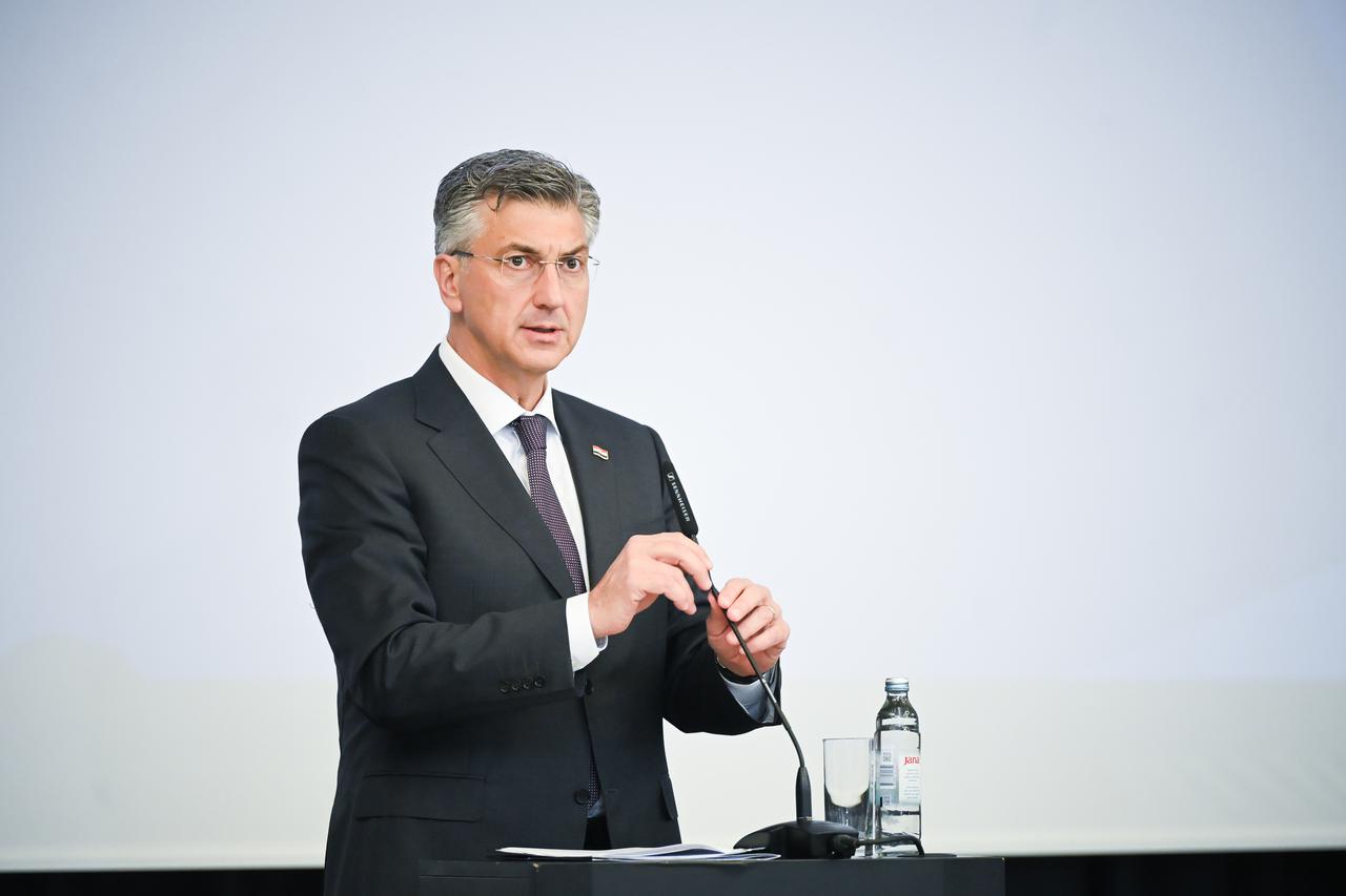 Zagreb: Održana Prva sjednica četvrtog saziva Savjeta za Hrvate izvan Republike Hrvatske