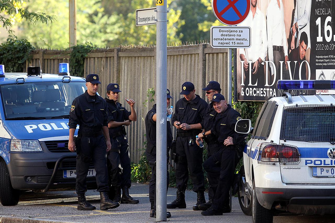 Slovenija policija