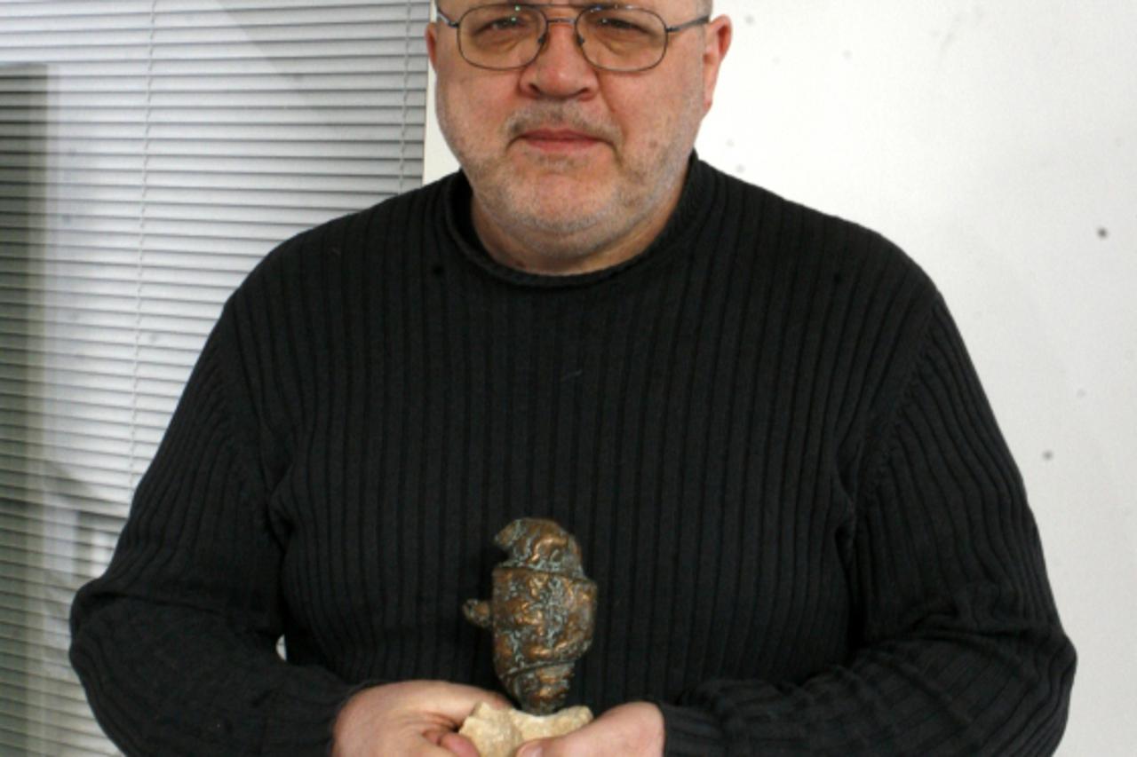 '14.12.2010., Koprivnica - Krunoslav Jajetic, dobitnik Kiklopa za najboljeg urednika u Hrvatskoj ove godine. Photo: Marijan Susenj/PIXSELL'