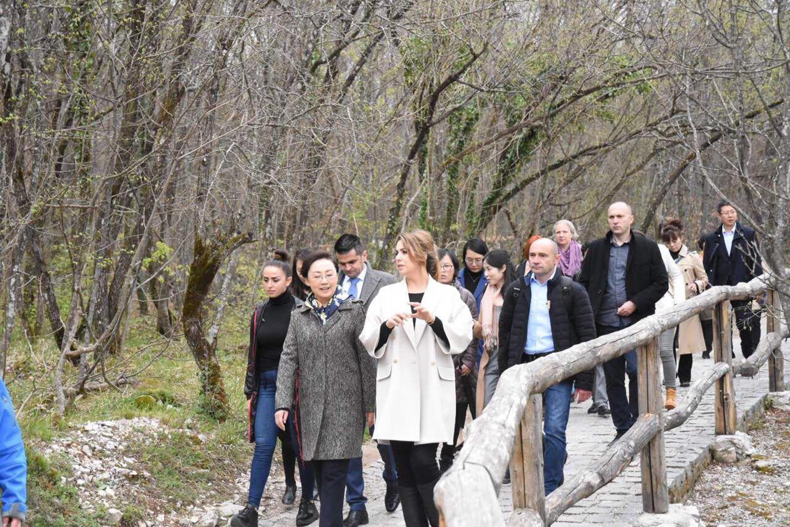 Gospođa Cheng Hong izrazila je oduševljenje ljepotom Nacionalnog parka, u Kini poznatog kao “16 jezera”, priopćili su iz Vlade.