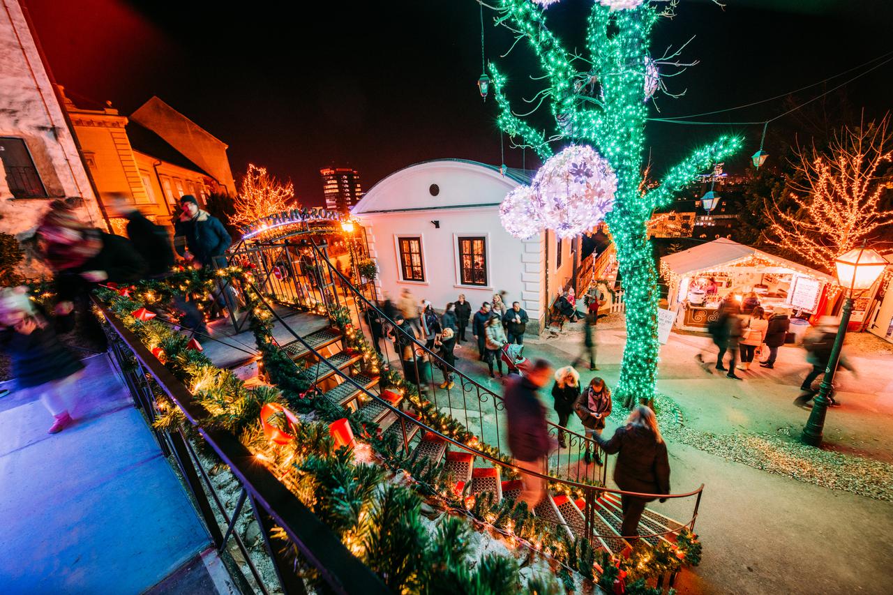 Rasplesani Advent u Zagrebu