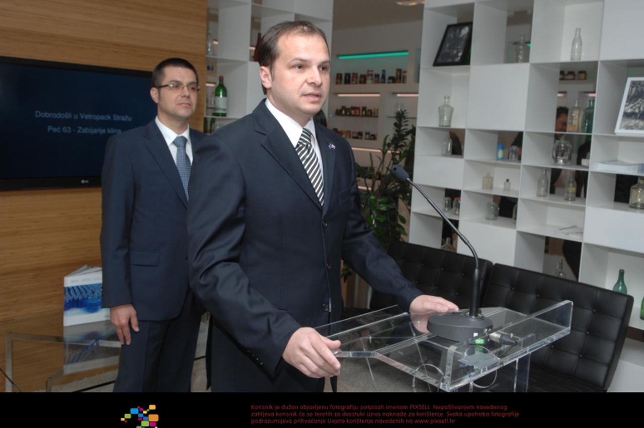 '05.04.2012. Vetropack Straza, Hum na Sutli - Ministrica zastite okolisa i prirode Mirela Holy i zupan Krapinsko-zagorske zupanije Sinisa Hajdas Doncic svecano su otvorili novu pec za staklo koja ce b