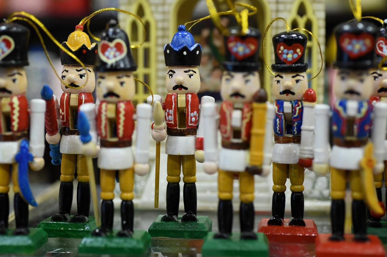 Orašar u šestinskoj nošnji