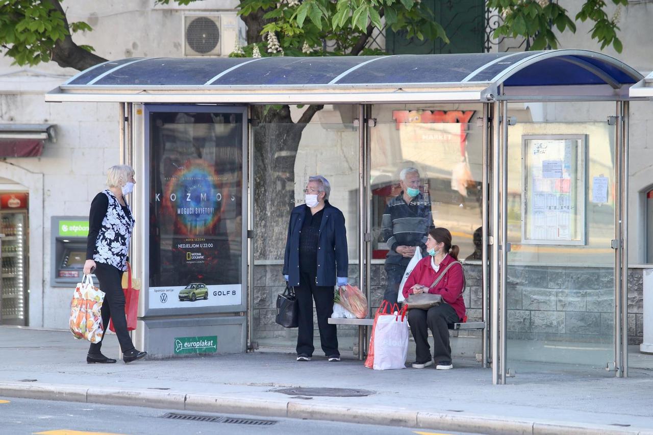Kako se živi s koronom