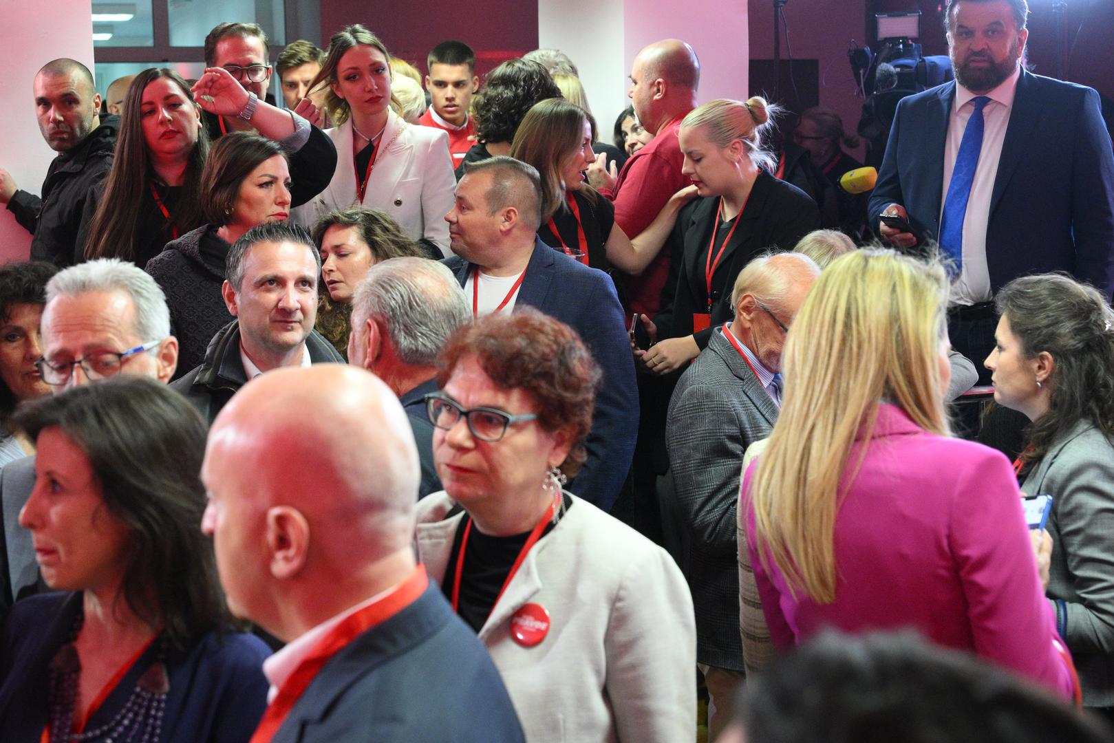 17.04.2024., Zagreb - Docek izbornih rezultata za Hrvatski saboru u stozeru koalicije Rijeke pravde koju cine Socijaldemokratska partija Hrvatske (SDP), Centar, Hrvatska seljacka stranka (HSS), "Dalija Oreskovic i ljudi s imenom i prezimenom", Narodna stranka Reformisti i Gradjansko-liberalni savez (GLAS) u prostorijama SDP-a na Trgu Drage Iblera.  Photo: Davor Puklavec/PIXSELL