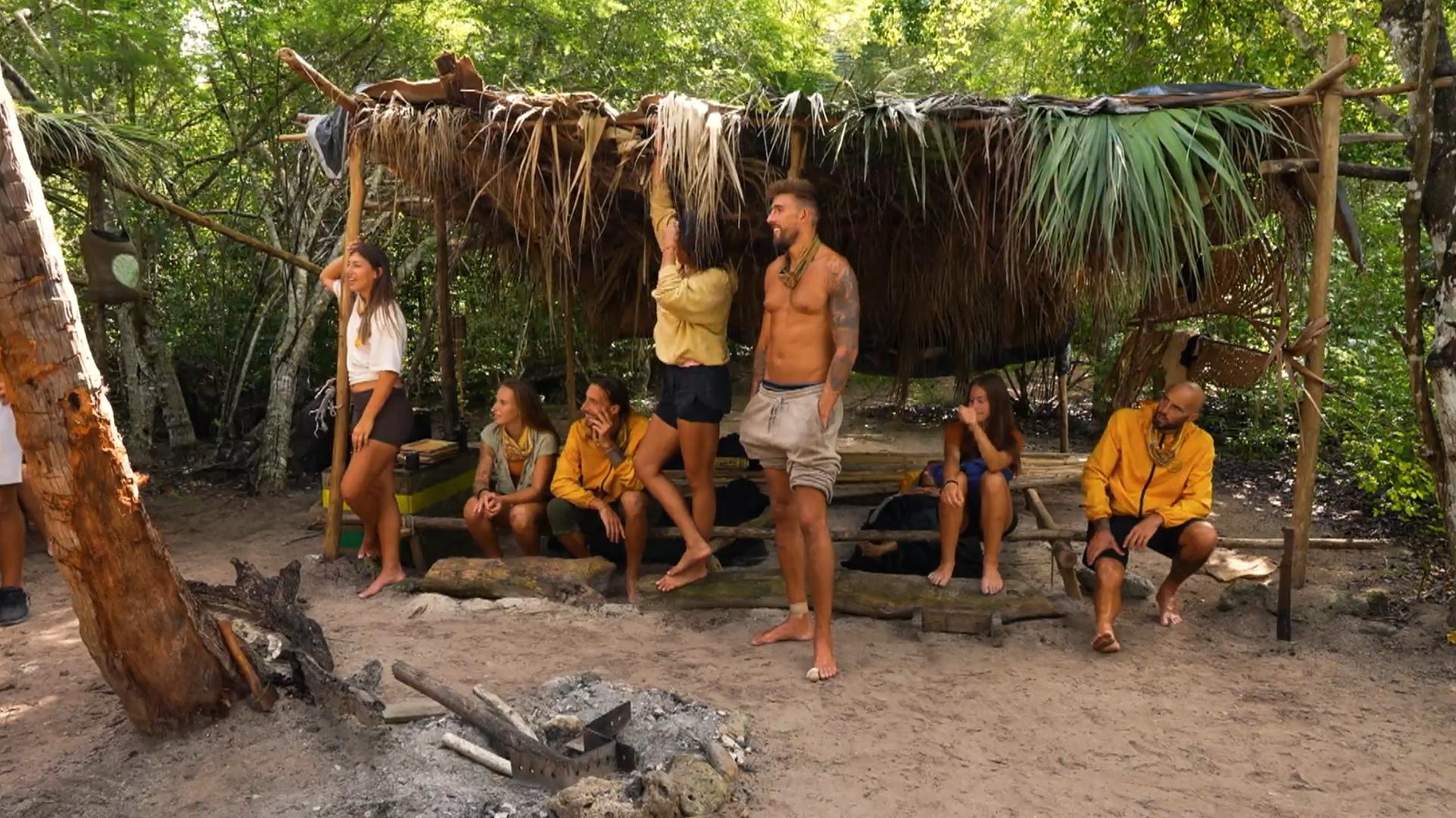 S obzirom na to da je Nemanja bio osoba s ogrlicom osobnog imuniteta koja mu je osim imuniteta osigurala i pravo da za eliminacijsku borbu imenuje direktno jednu osobu, zeleni su na kraju birali jednu osobu manje. Nakon glasanja plemena, u eliminacijsku borbu s Dunjom i Adrijanom, koje su izglasane na prošlom vijeću, u eliminaciju je otišla Anastasija te izgubila u toj borbi. Rasprava na vijeću je otkrila što natjecatelji u zelenom timu zamjeraju Adrijani.