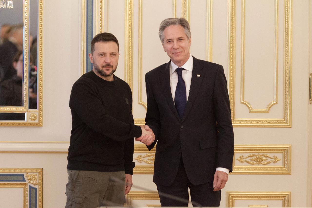 Blinken Visits Kyiv