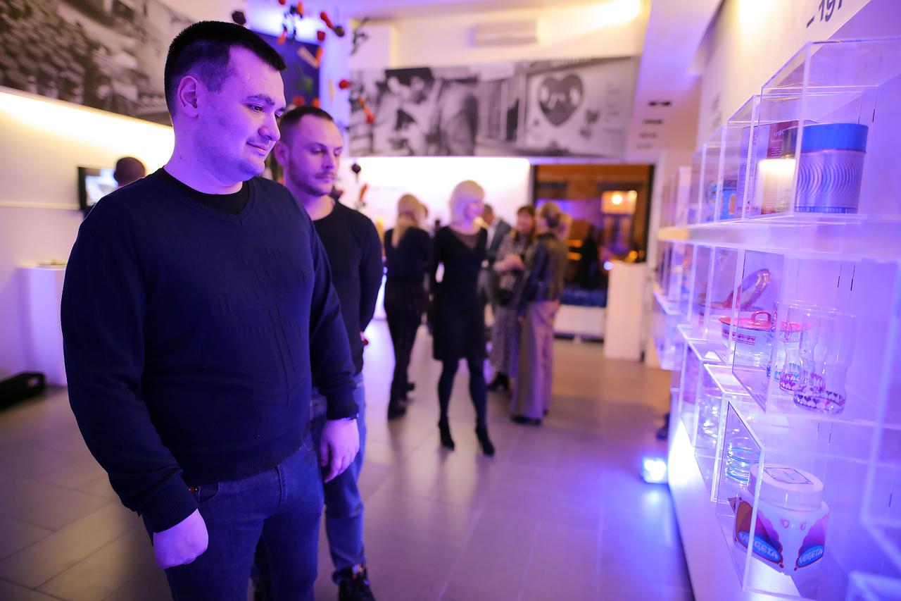 Vegeta 60 – Paketić povijesti