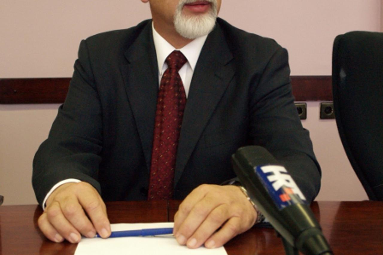 'unu, virovitica, arhiv zvonimir koic, hsls, zamjenik zupana viroviticko-podravske zupanije snimila: marija lovrenc'