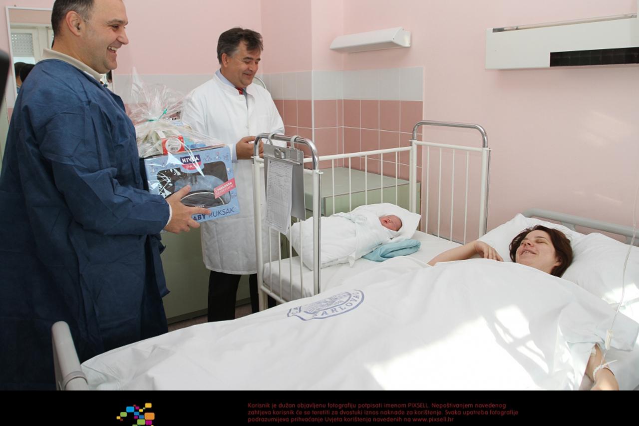 beba_PXL_kar_130101_943