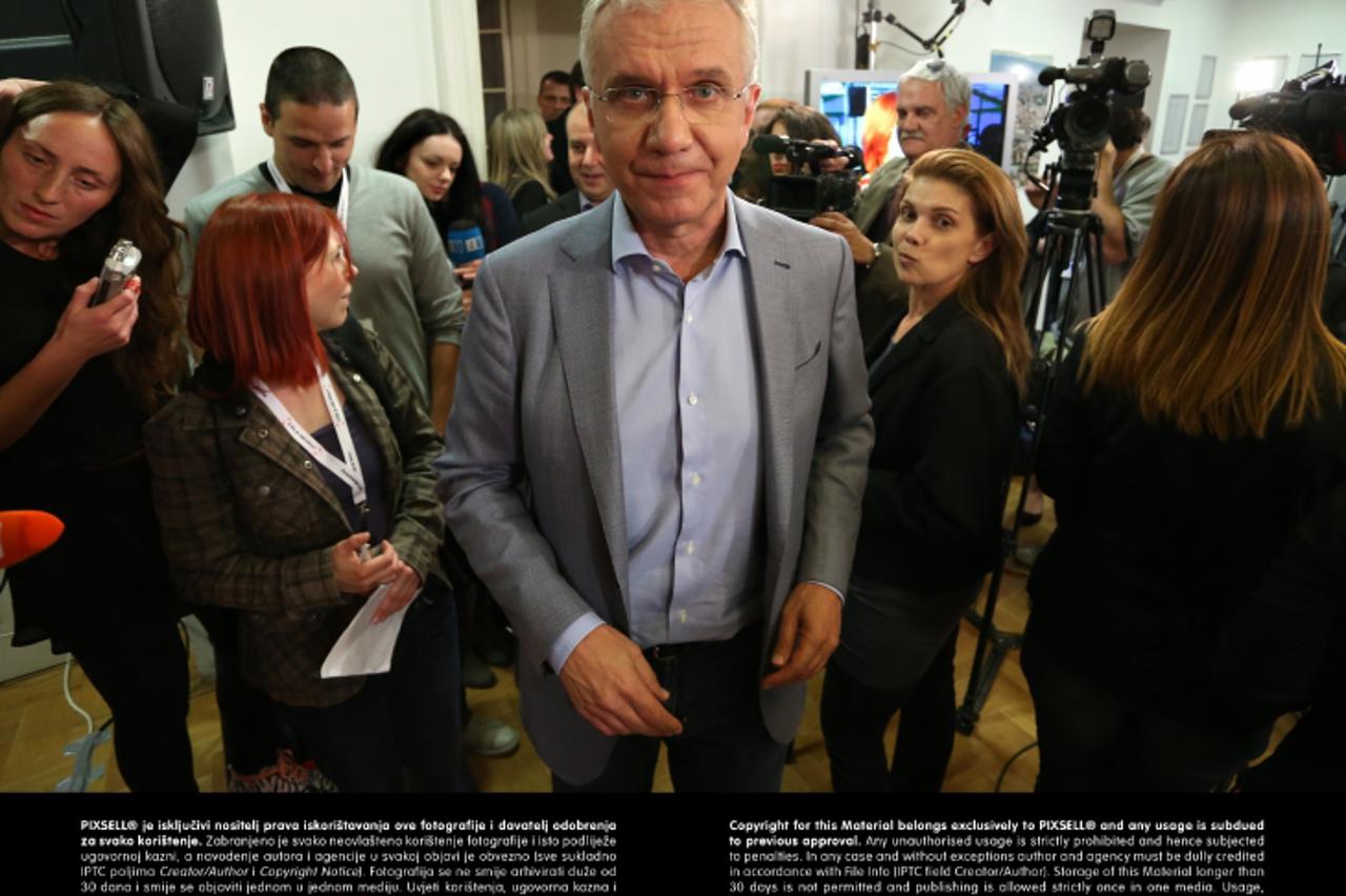 '02.06.2013., Praska 2, Zagreb - Izborni stozer Rajka Ostojica, kandidata za gradonacelnika grada Zagreba. Rajko Ostojic obratio se medijima i prokomentirao prve nesluzbene razultate Photo: Davor Pukl