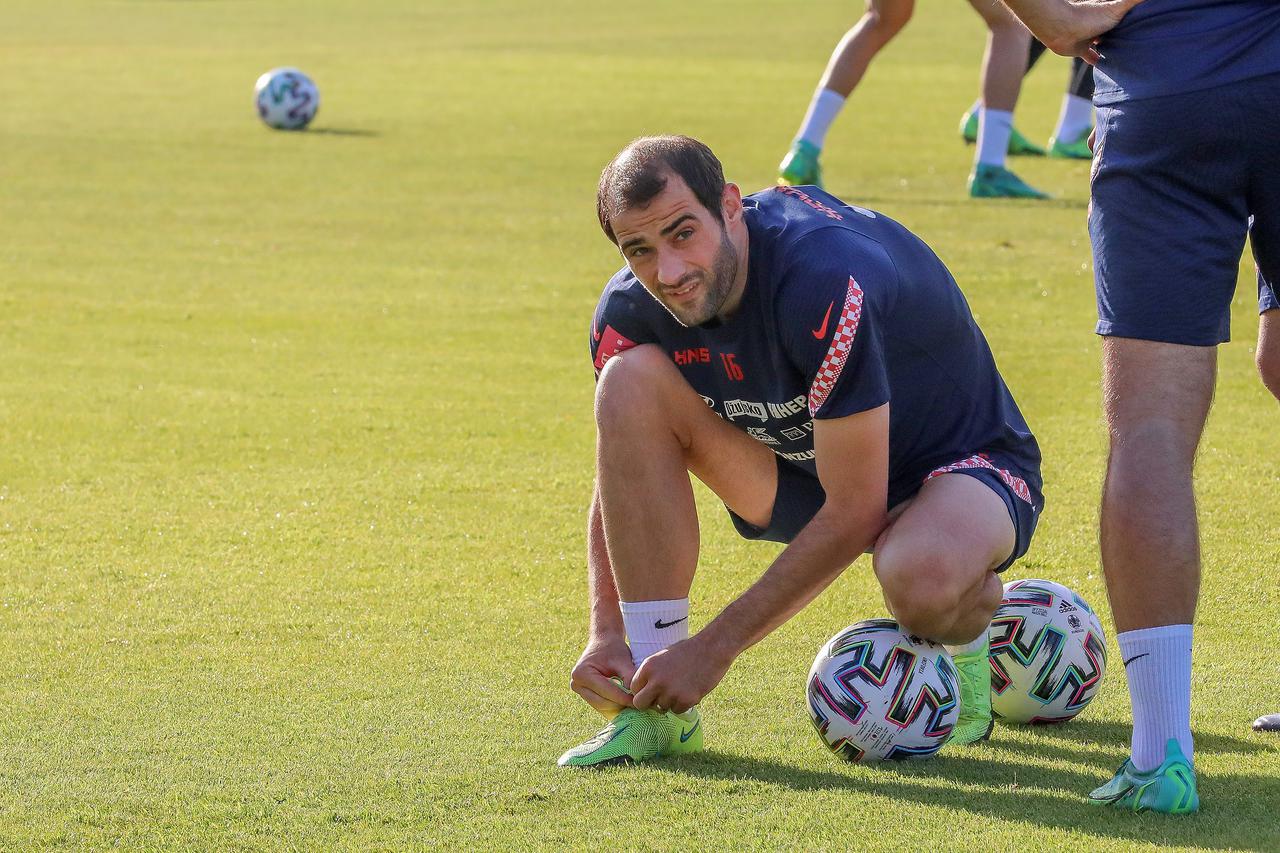 Hrvatska nogometna reprezentacija odradila trening u Rovinju
