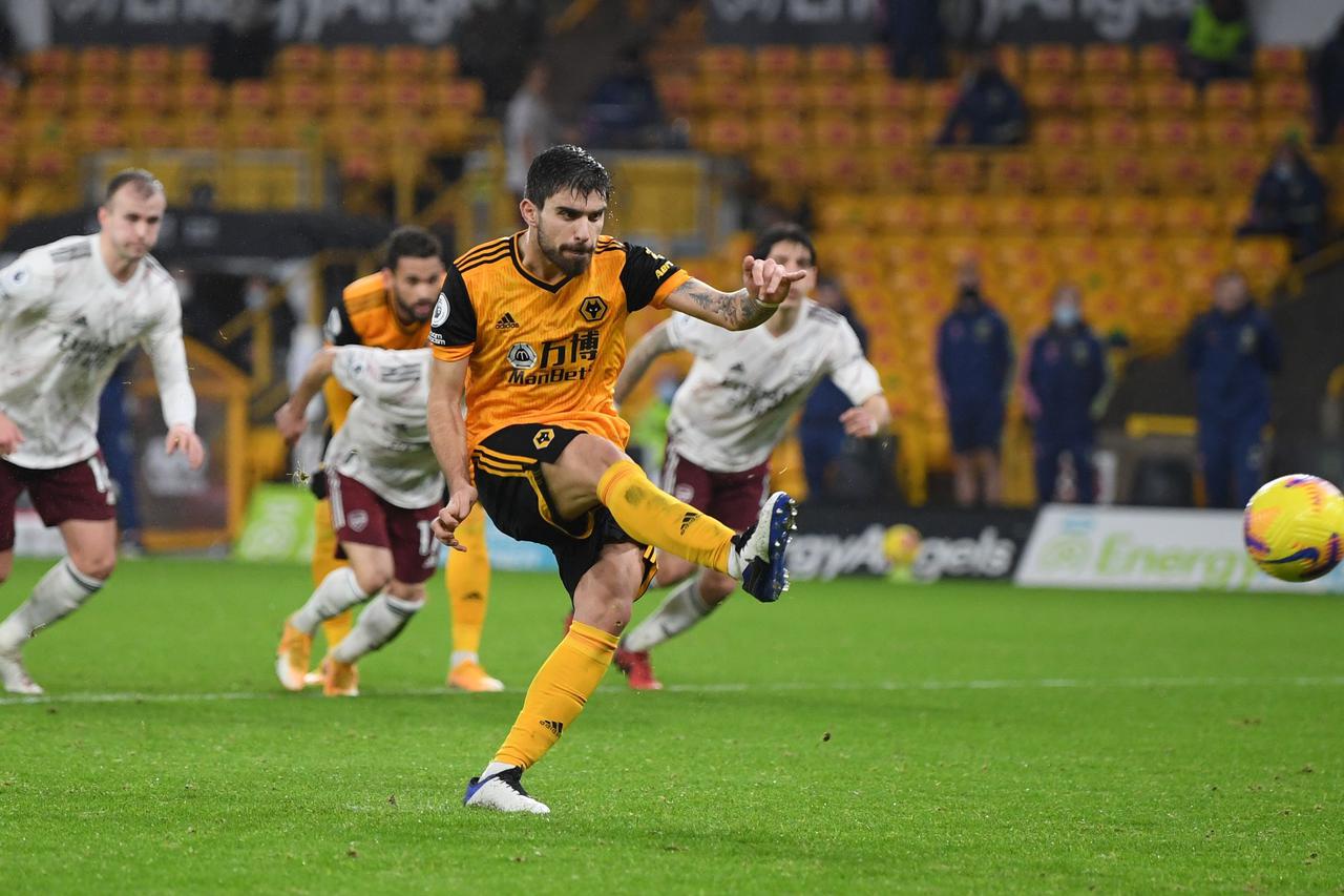 Premier League - Wolverhampton Wanderers v Arsenal