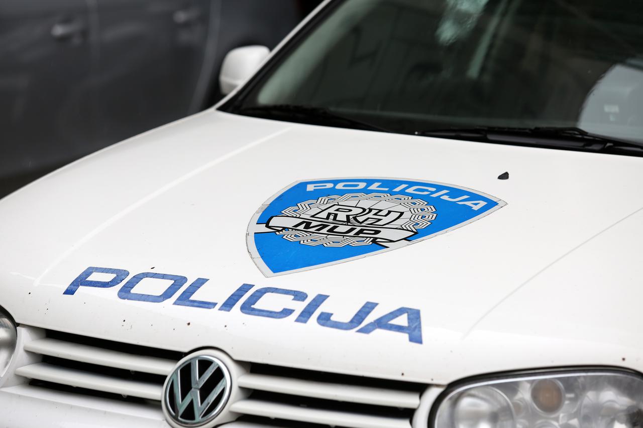 policija