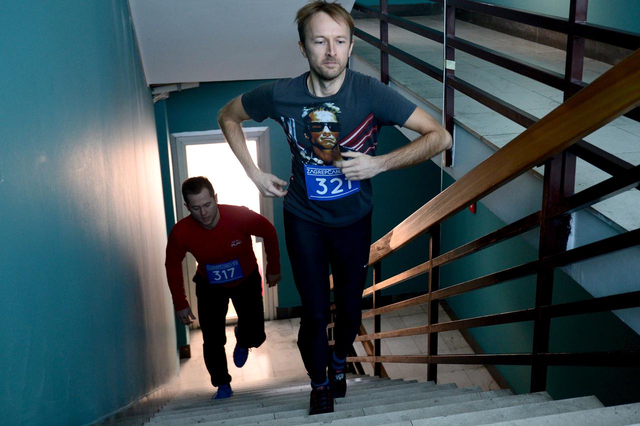 10.12.2016., Zagreb - Zagrepcanka 512 je utrka koja se odrzava unutar poslovne zgrade Zagrepcanka u Zagrebu, a trci se stepenicama od prizemlja do 25. kata. Utrka gradjana.  Photo: Marko Prpic/PIXSELL