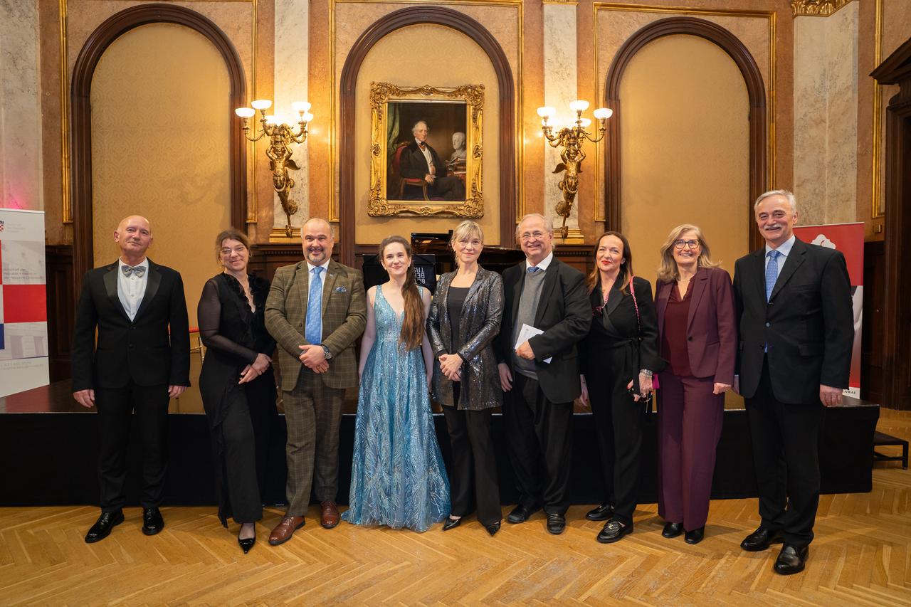 Svi zajedno: domaćini i gosti