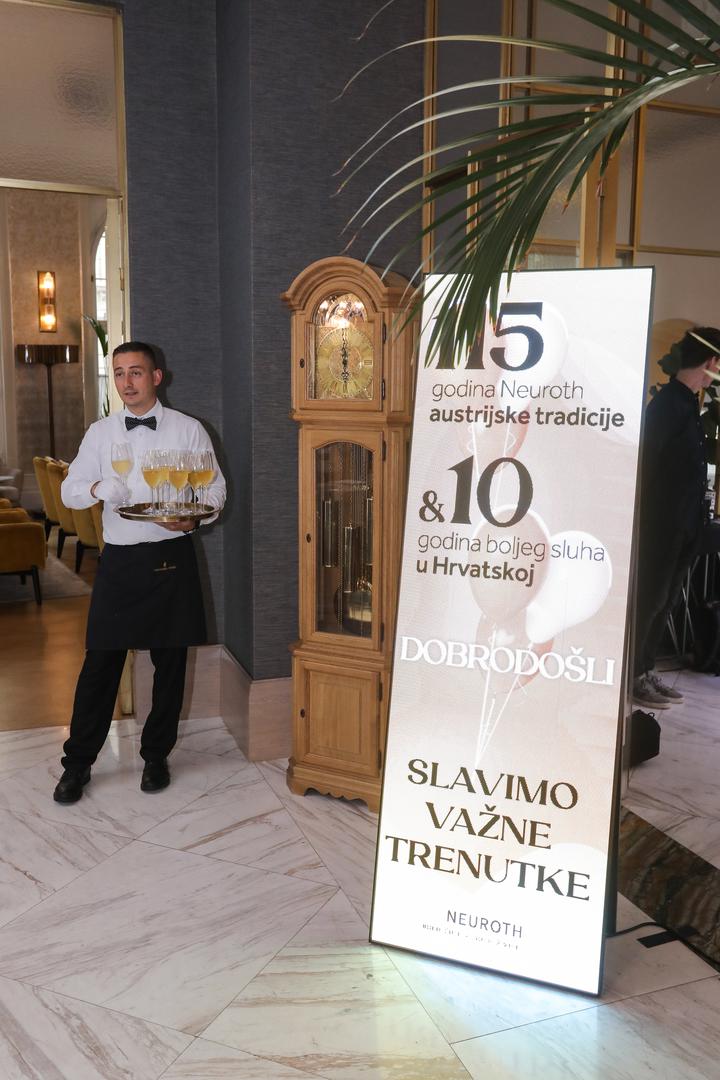 09.06.2022., Zagreb - U Amadria Park Hotelu u Jurisicevoj ulici Austrijska tvrtka Neuroth slusna pomagala svecano je obiljezila 10 godina djelovanja u Hrvatskoj te 115 godina postojanja, u sklopu cega je odrzan koncert Radojke Sverko.  Photo: Tomislav Miletic/PIXSELL