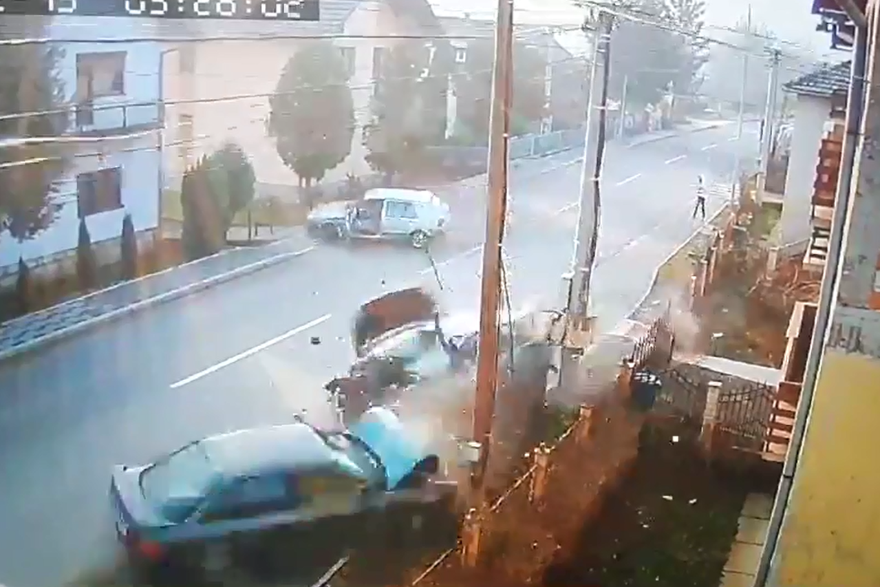 Prometna nesreća u Doboju - pješak jedva izbjegao smrt