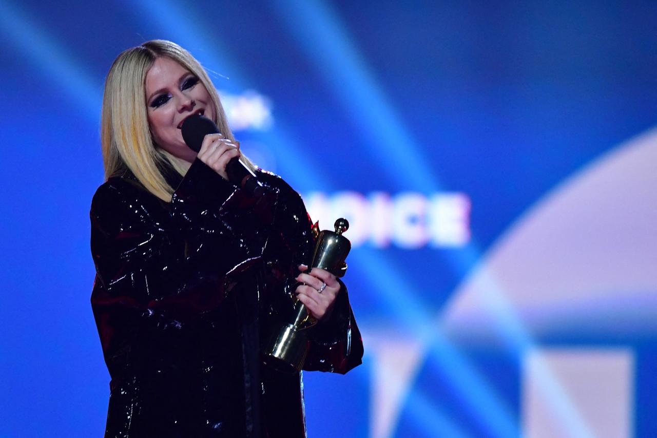 The Canadian Academy of Recording Arts and Sciences (CARAS) presents its 52nd annual Juno Awards in Edmonton, Alberta, Canada