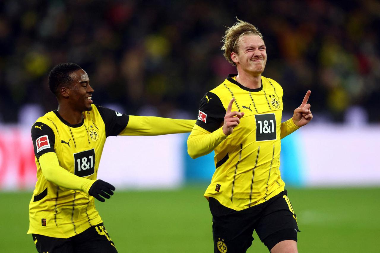 Bundesliga - Borussia Dortmund v SC Freiburg