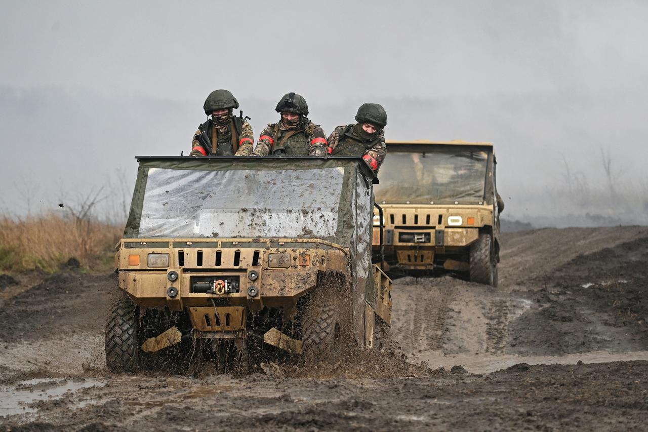 Russian soldiers undergo combat training in Krasnodar region