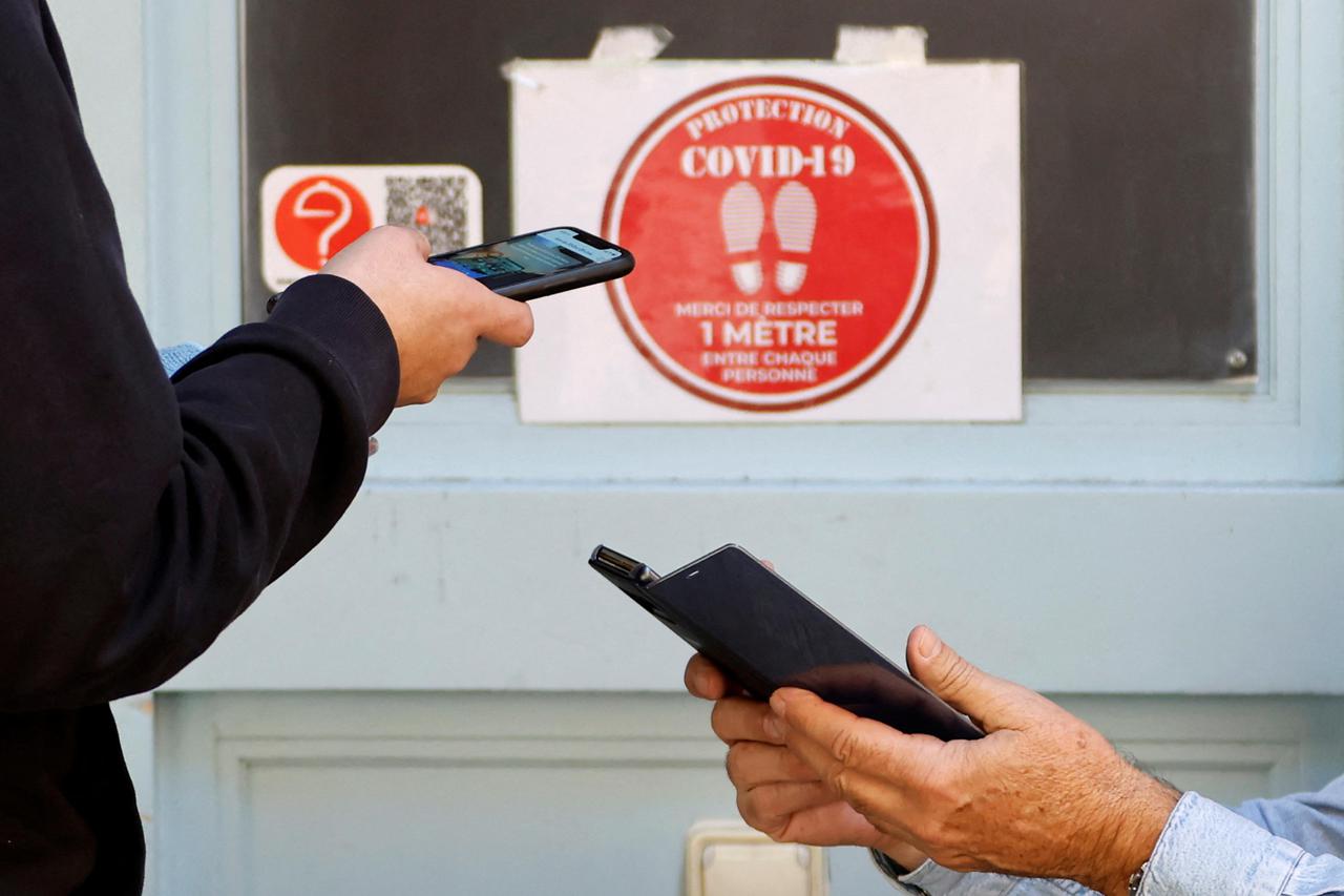 COVID-19 vaccine pass in Nice