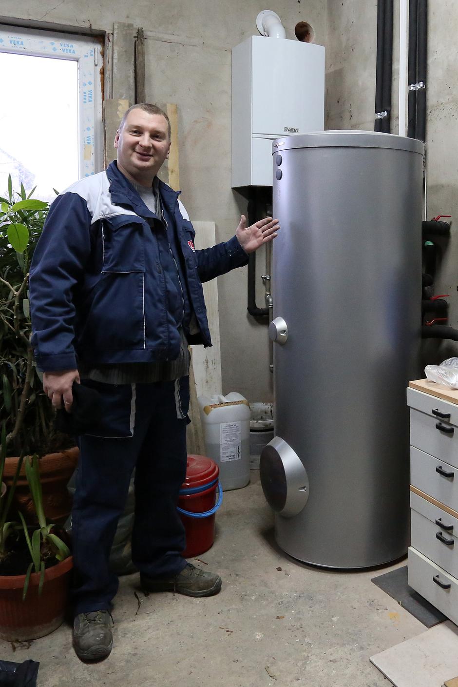 27.01.2015., Kupljenovo - Alen Hevesevic energetski je obnovio kucu sredstvima Fonda za zastitu okolisa i energetsku ucinkovitost.  Photo: Borna Filic/PIXSELL