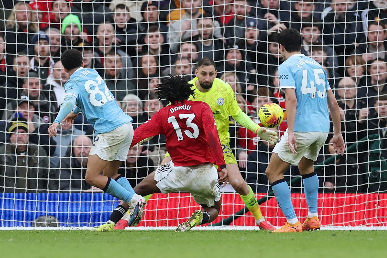 Premier League - Manchester United v Manchester City