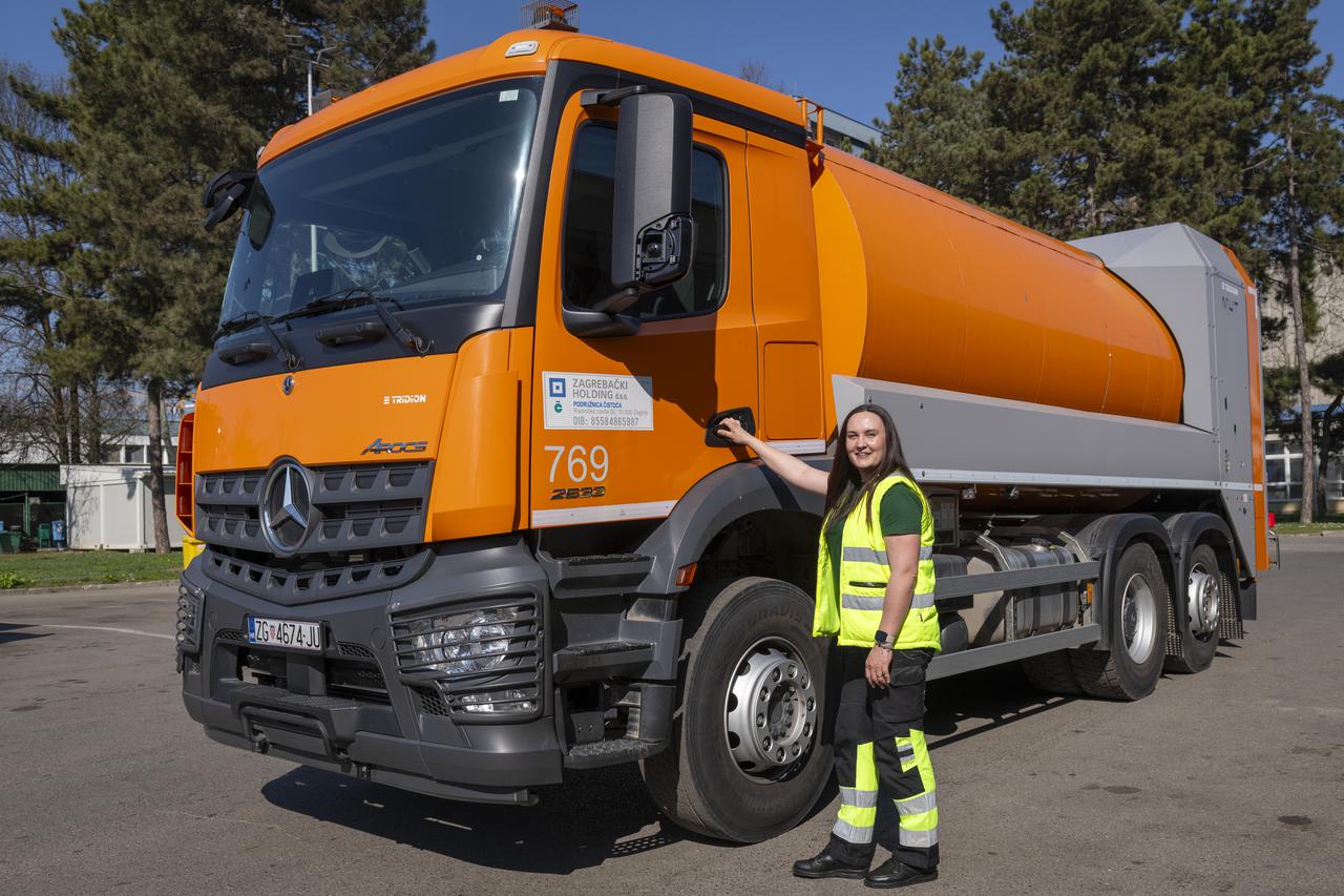 storyeditor/2026-03-07/Rozalija_Baksaj_Hercigonja__vozacica_kamiona.jpg