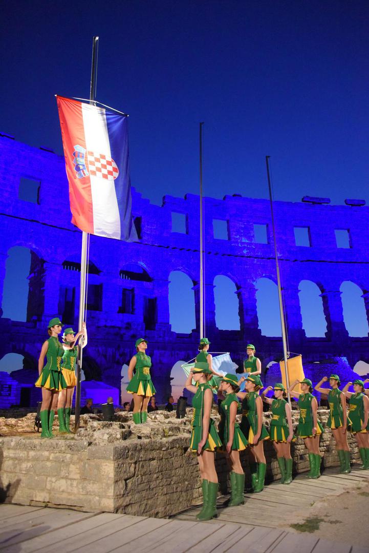 Festival, na kojem se očekuje više od 600 gostiju i preko 1400 akreditiranih profesionalaca, održat će se na brojnim lokacijama, od Arene, Kina Valli i Istarskog narodnog kazališta do plaže Ambrela i Brijuna.