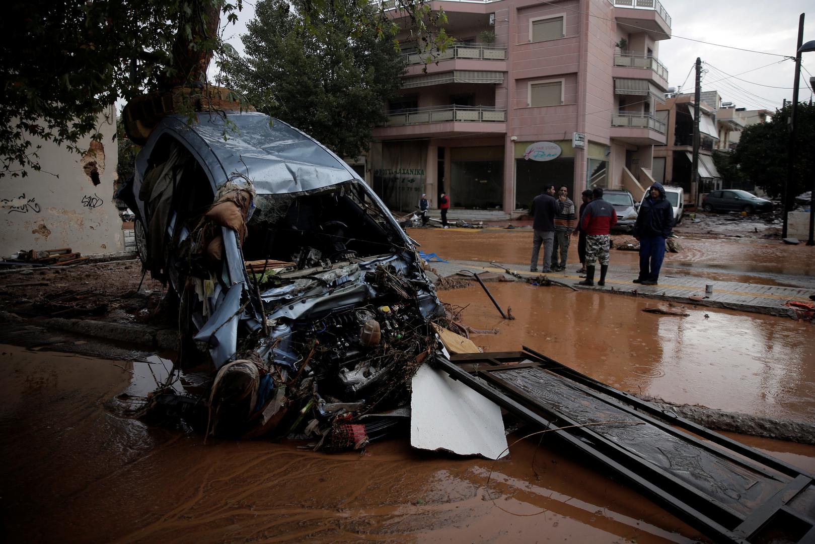 U poplavama koje su ovih dana pogodile grčki glavni grad Atenu poginulo je 14 ljudi. 