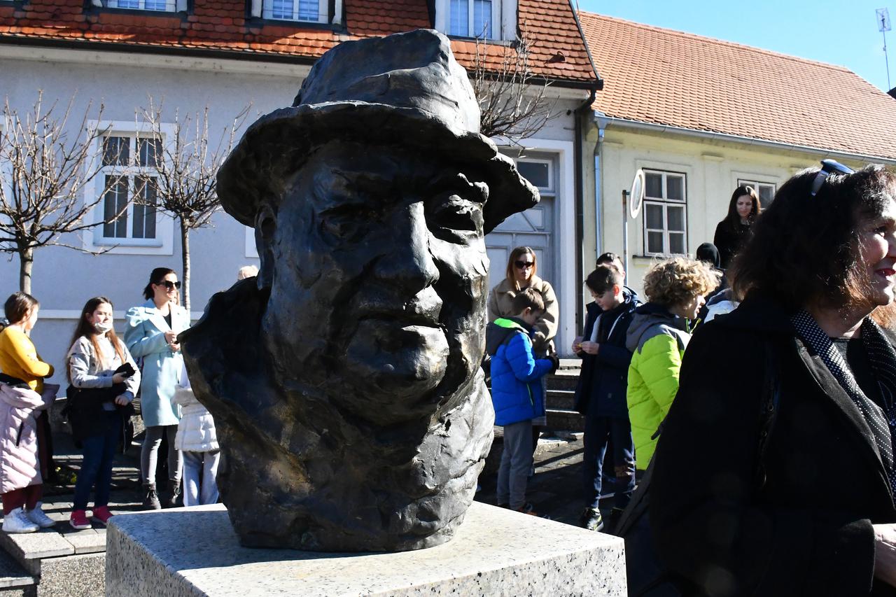 Požega: Obilježena 99. godišnica rođenja hrvatskog književnika, povjesničara umjetnosti i slikara Matka Peića