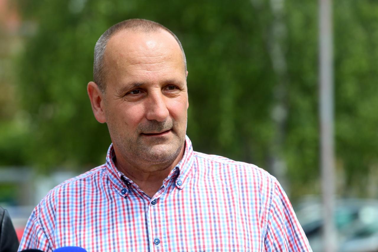 Konferencija za medije nezavisnog kandidata za gradonačelnika Karlovca, Davora Petračića