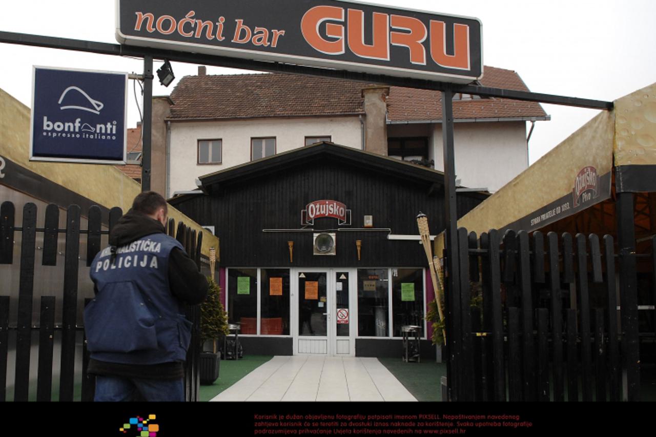 '27.01.2011., Cakovec- - Ispred nocnog bara Guru pronadjen je mladic u komi koji je s teskim ozljedama prevezen u zupanijsku bolnicu gdje je i preminuo. Pretucen je nakon svadje s grupom mladica. Phot