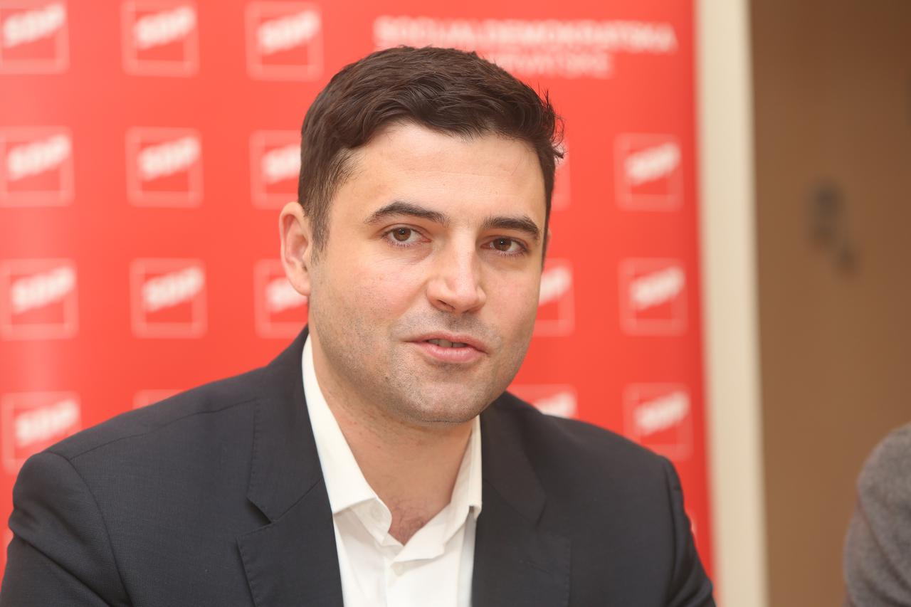 Davor Bernardić