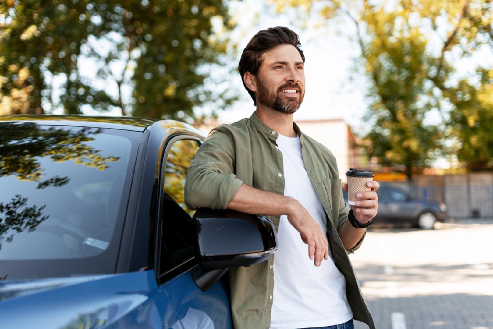 Dugoročne koristi uz umjerenost: Velik broj istraživanja povezuje umjereno ispijanje kave s povoljnim zdravstvenim ishodima, posebno kada je riječ o metabolizmu i zdravlju srca. Najčešće se kao 'zlatna sredina' spominju 2 do 4 šalice dnevno, ovisno o jačini i individualnoj toleranciji. Trudnice, osobe s aritmijama, anksioznošću ili nesanicom trebaju biti opreznije i prilagoditi unos savjetu liječnika.