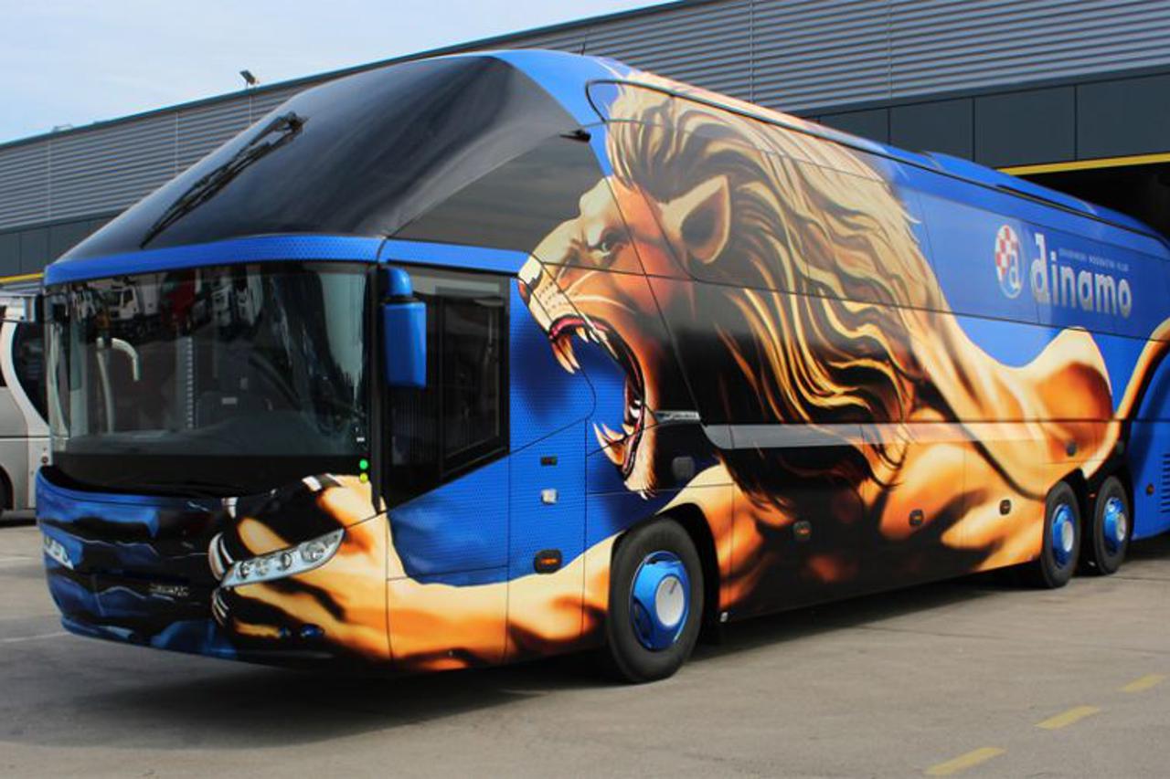Dinamov autobus