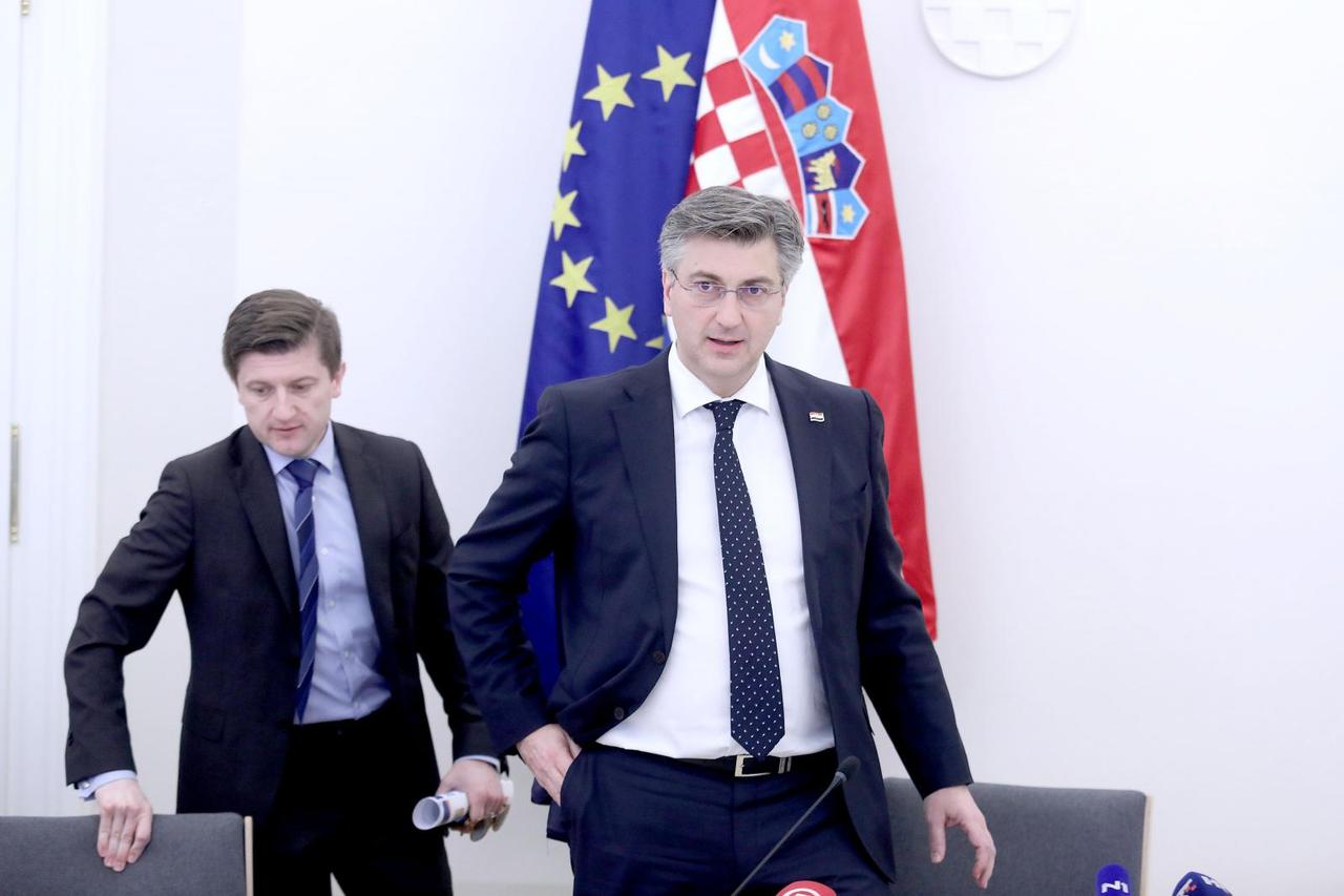 Zagreb: Plenković predsjedao sjednicom za uvođenje eura kao valute u RH