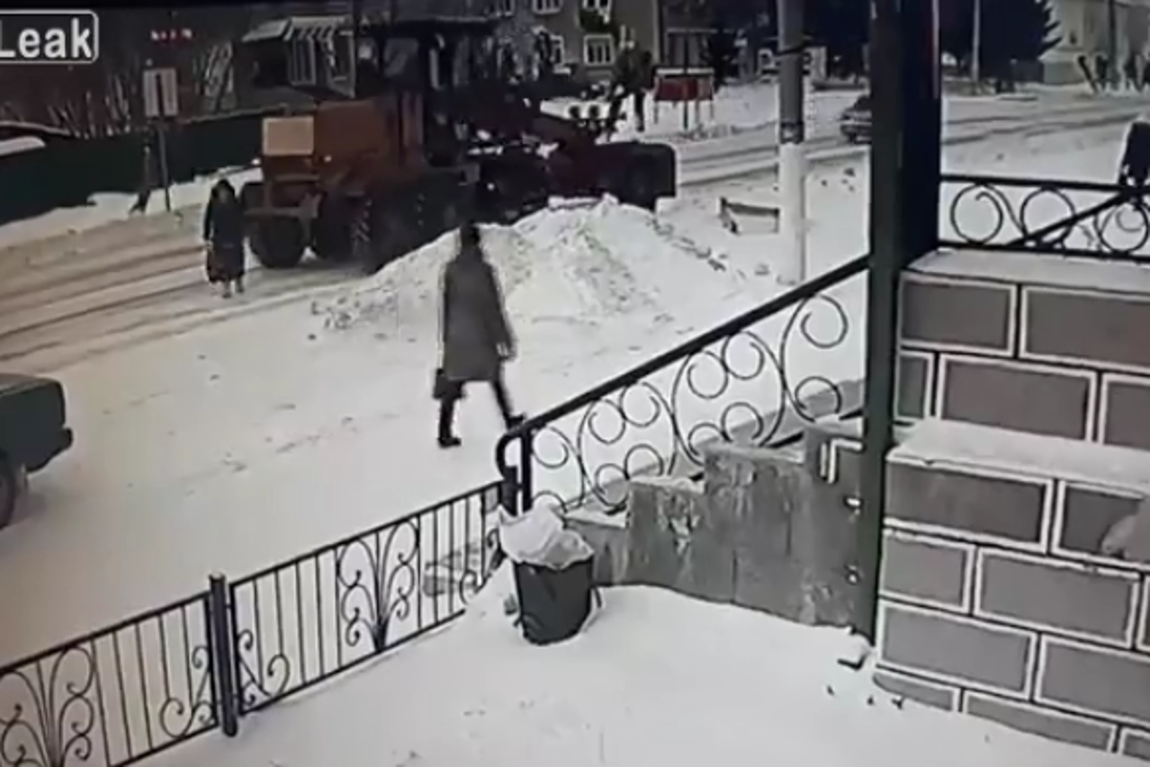 Ralica udarila ženu