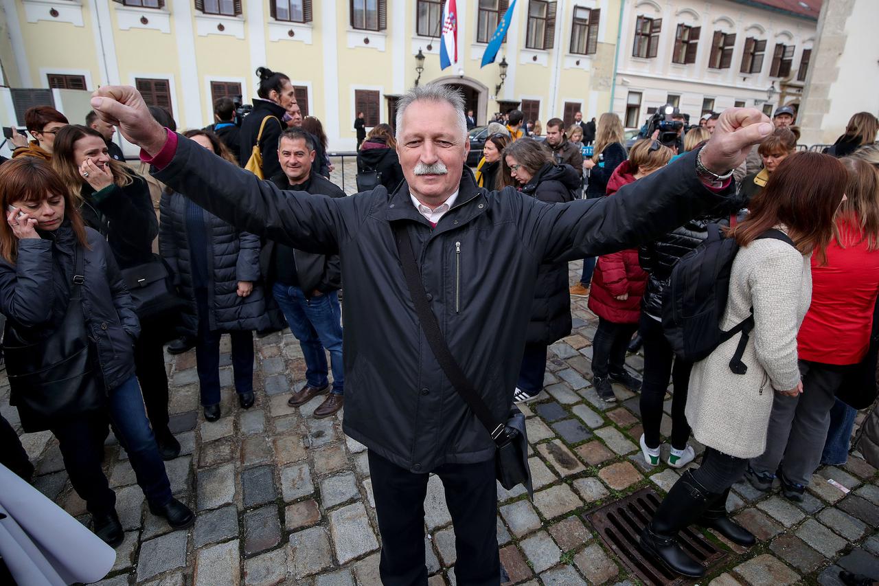 Zagreb: "Prosvjed šutnje" sindikata u obrazovanju na Trgu svetog Marka