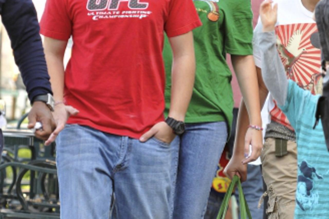 'Image: 0121486515, License: Rights managed, Restrictions: 000, Prince and Paris Jackson enjoy the day in Calabasas with their cousins cousins Jaafar, Jermajesty and Uncle Jermaine. They bought movie 