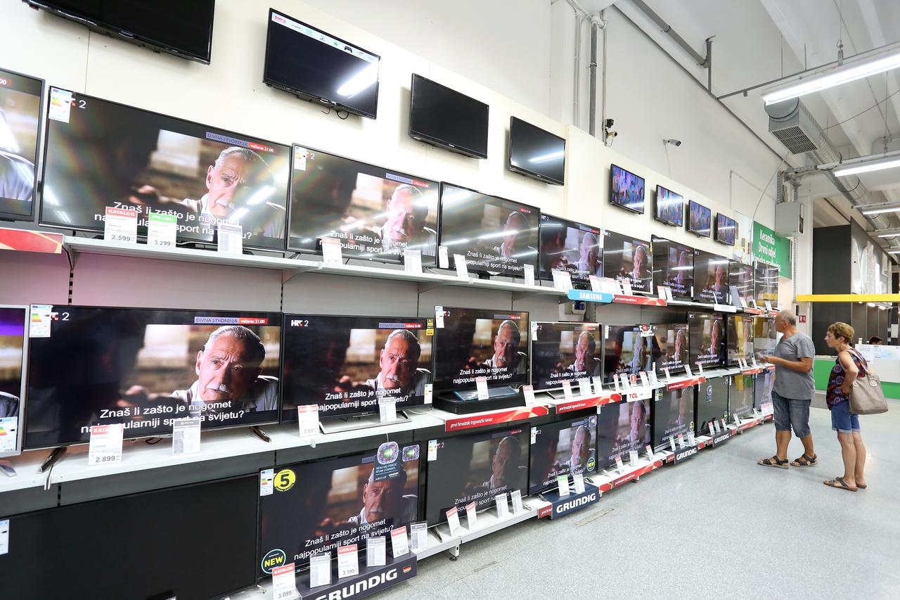 Televizori na odjelu bijele tehnike