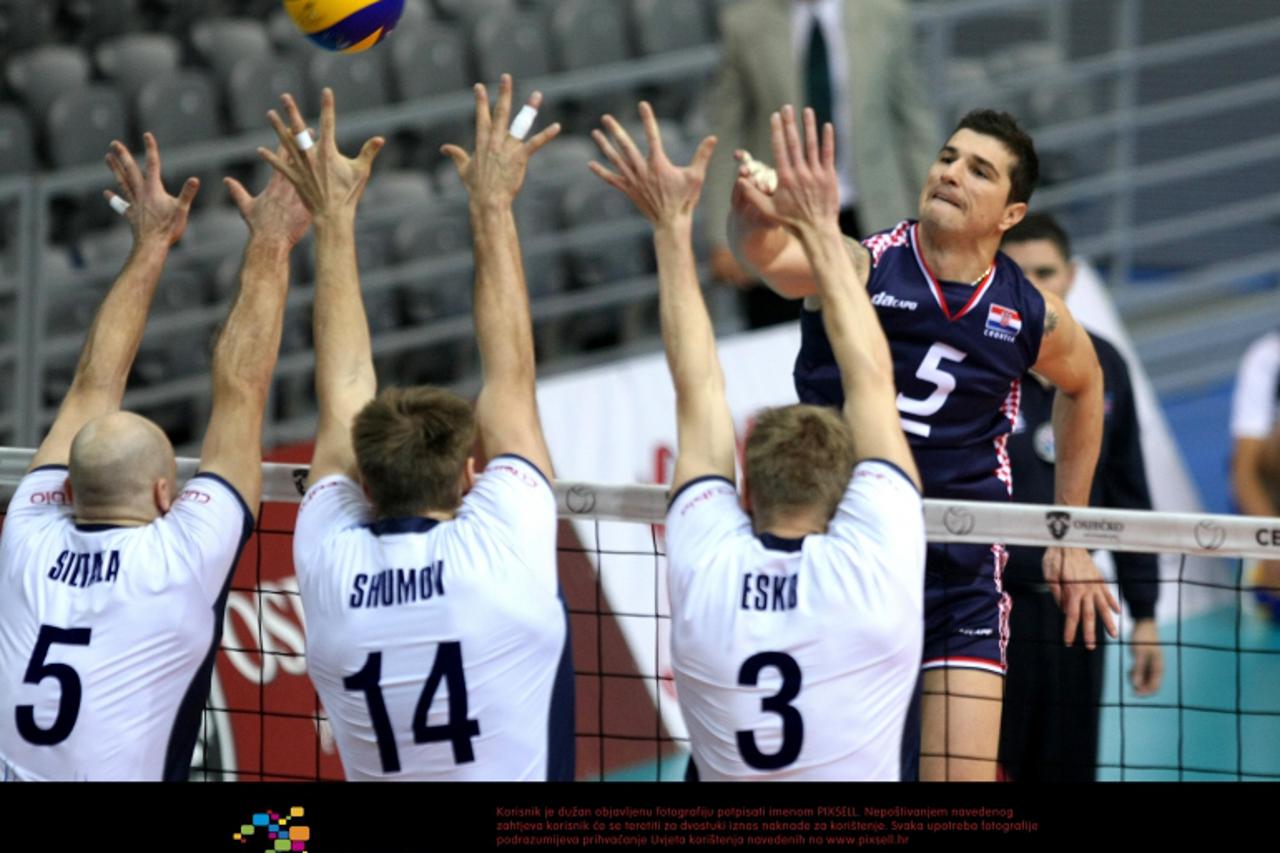 \'23.11.2011., Dvorana Gradski vrt, Osijek - Predkvalifikacijski turnir za Olimpijske igre u odbojci, Hrvatska - Finska. Igor Omrcen. Photo: Davor Javorovic/PIXSELL\'