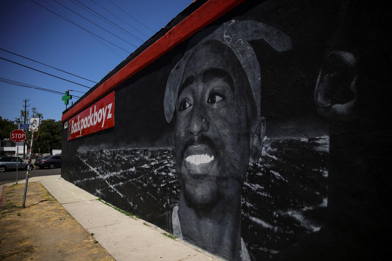 Tupac Shakur Mural