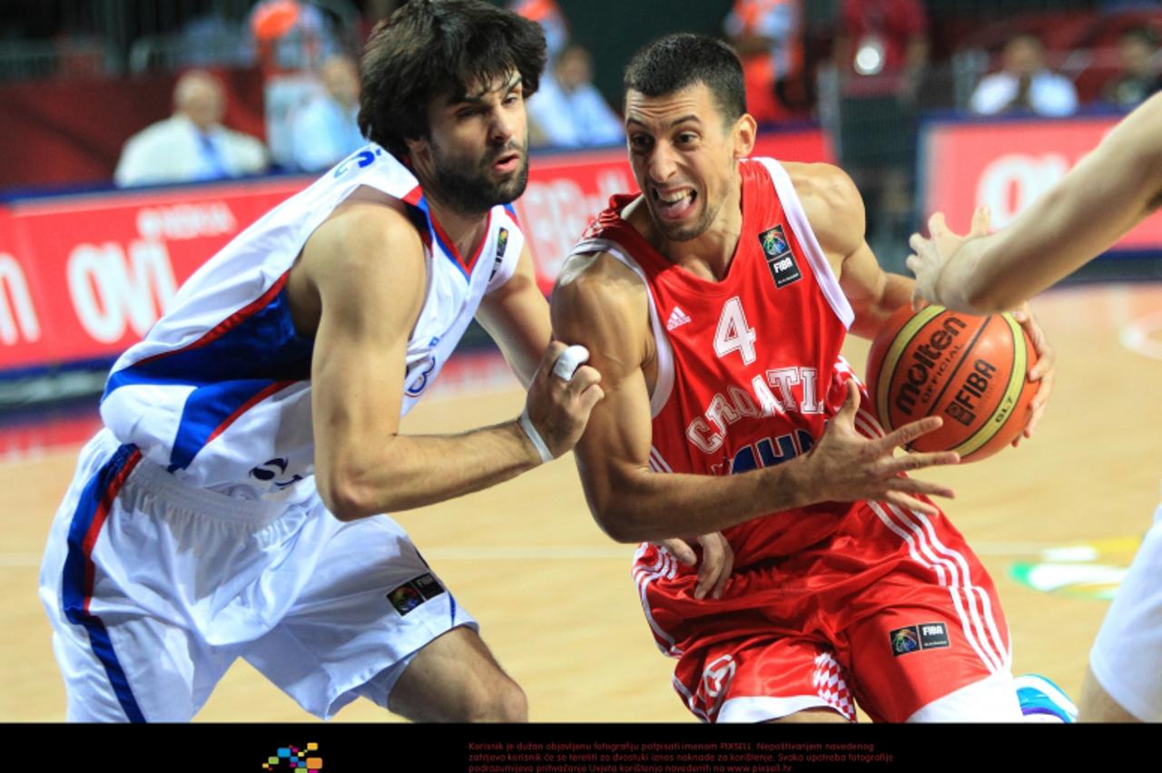 '04.09.2010., Istanbul - 2010 FIBA SP Istanbul.Utakmica osmine finala Hrvatska- Srbija u Sinan Erdem Dome.Roko Ukic Photo: Zeljko Lukunic/PIXSELL'