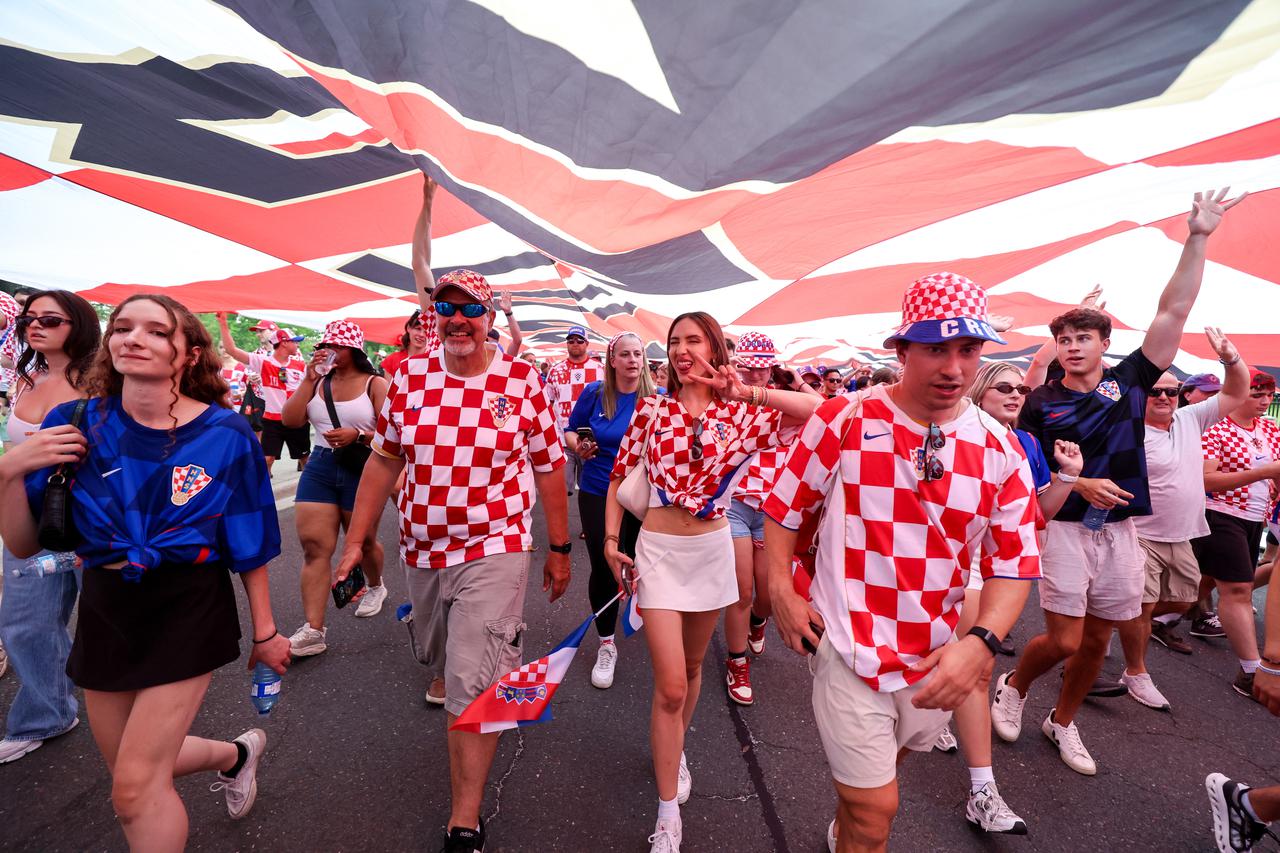 SP 2026 Toronto: Navijači razvili veliku hrvatske zastavu na uoči utakmice s Portugalom