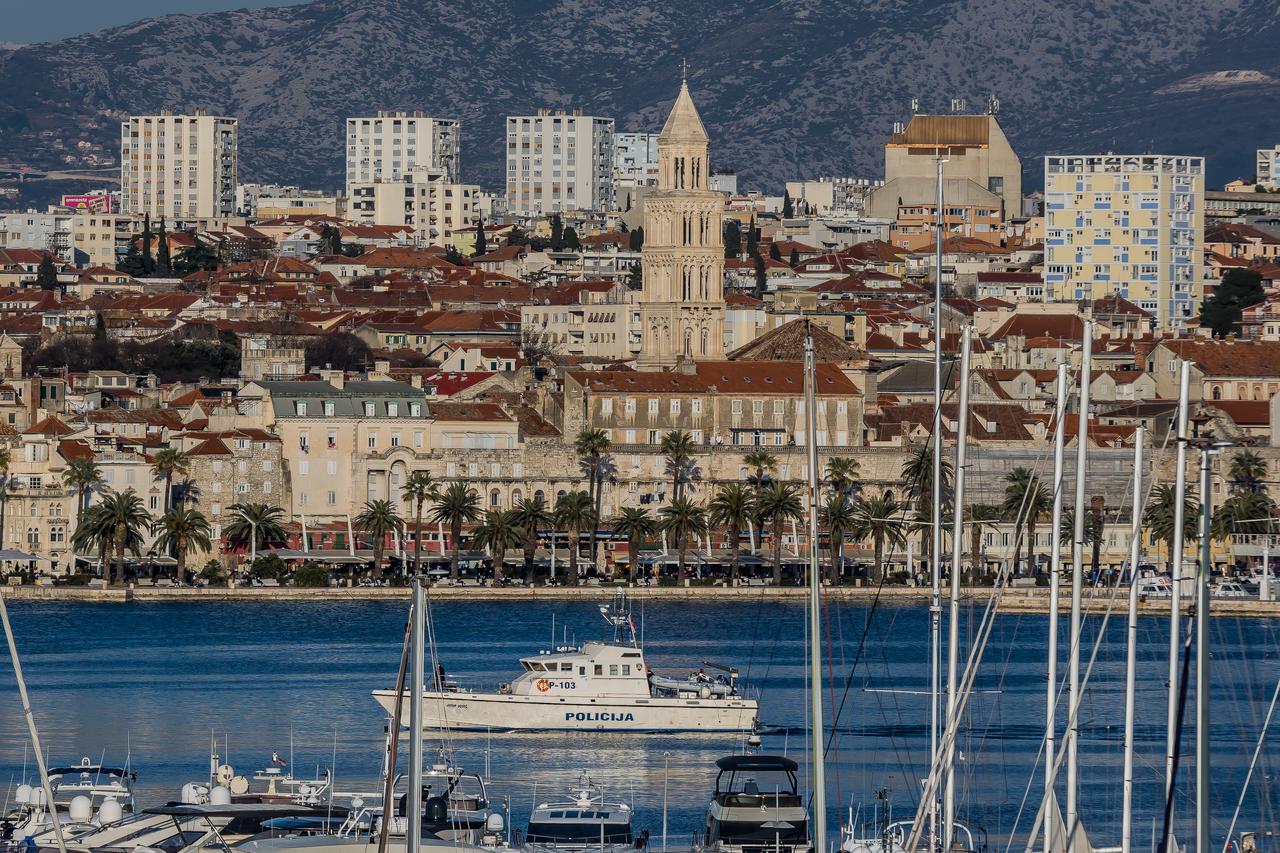Pogled na Split sa Sustipana